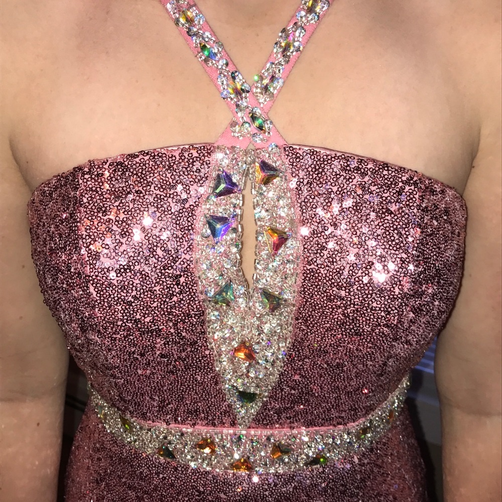 Prom dress - Picture 2 of 4